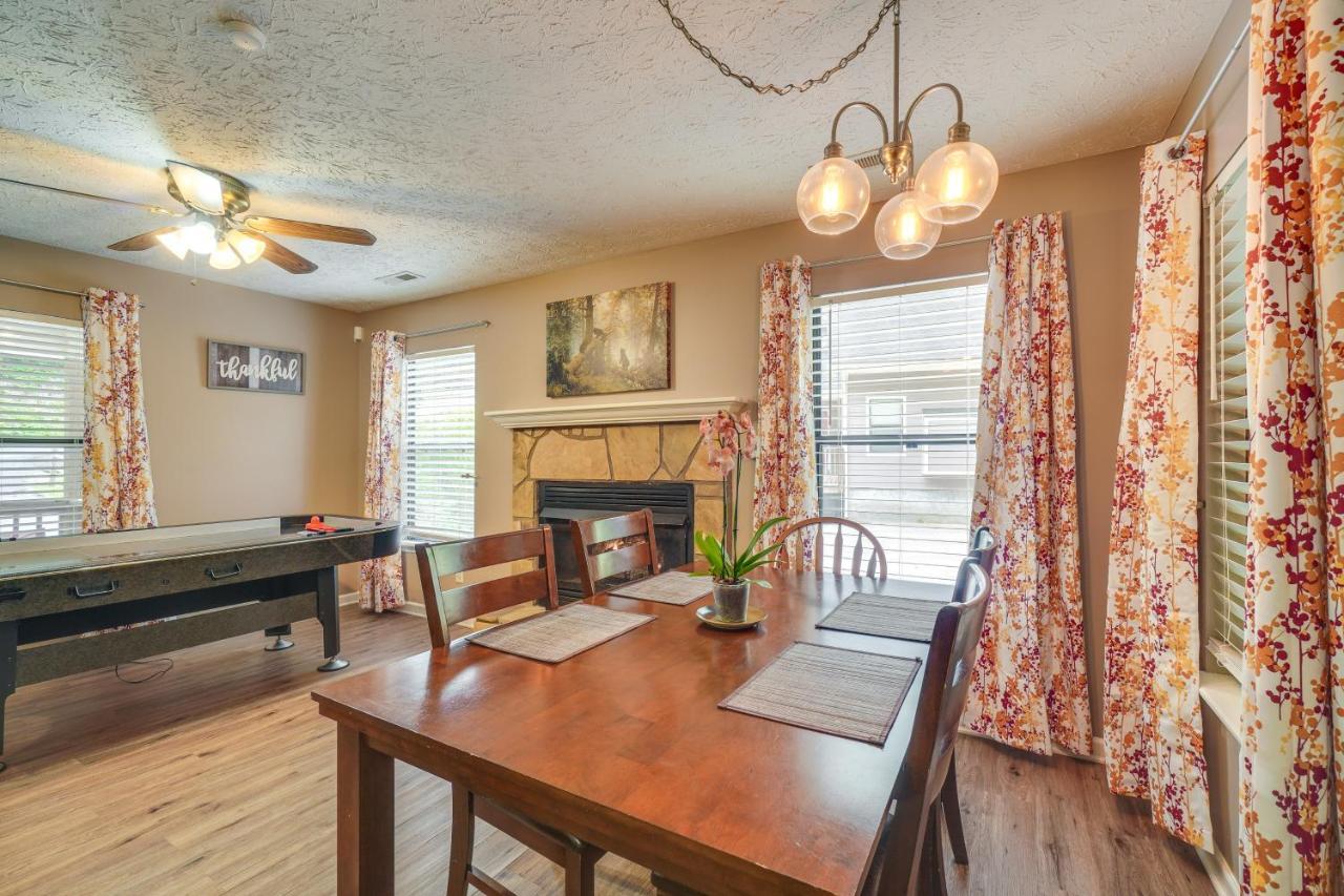 Gatlinburg Vacation Rental Balcony With Hot Tub! Exterior photo