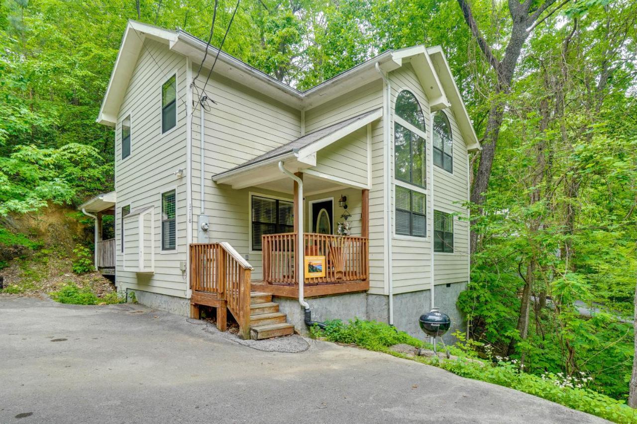 Gatlinburg Vacation Rental Balcony With Hot Tub! Exterior photo